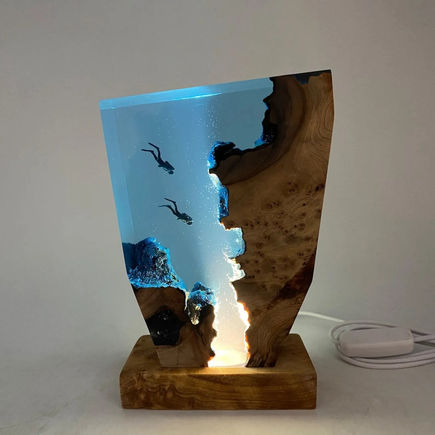 Seabed Exploration Organism Resin Table Light 2 Divers Resin Table Light Deep Sea Diver Night Lights Bedroom Custom Desk Decors