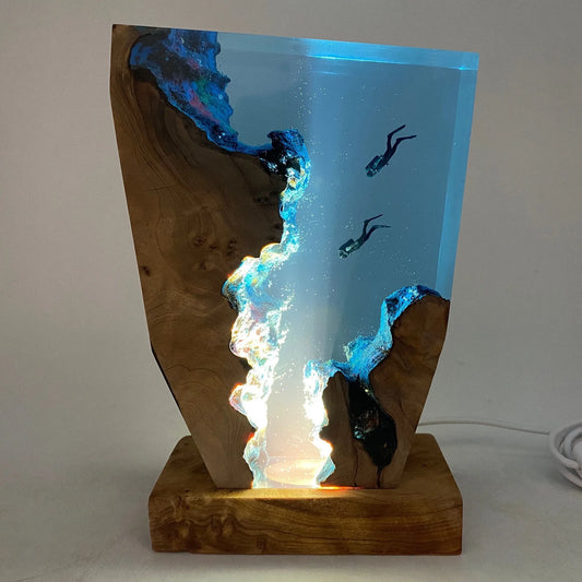 Seabed Exploration Organism Resin Table Light 2 Divers Resin Table Light Deep Sea Diver Night Lights Bedroom Custom Desk Decors
